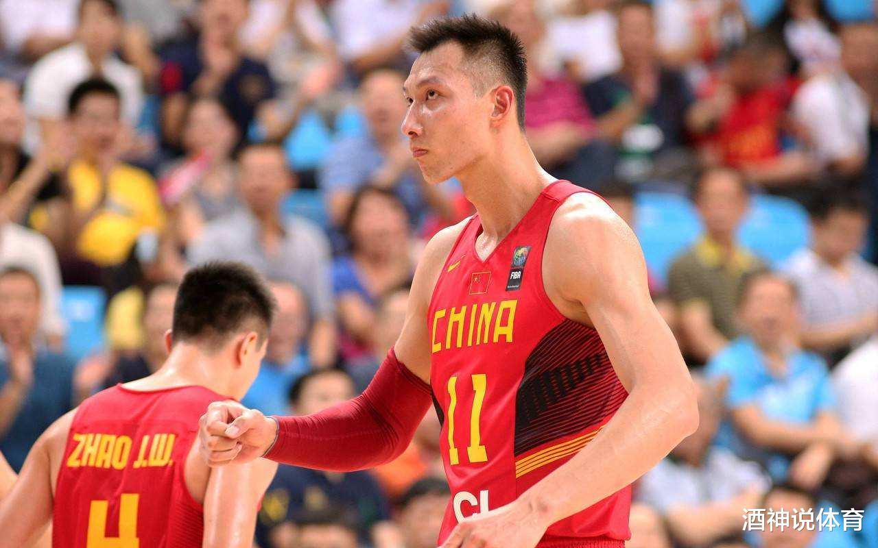 狂砍36+7，能里能外，他才是中国男篮希望，易建联最佳接班人(1)