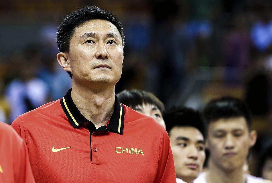 半道改行打篮球！生涯拿到8次总冠军，成中国篮坛最风光教练(5)