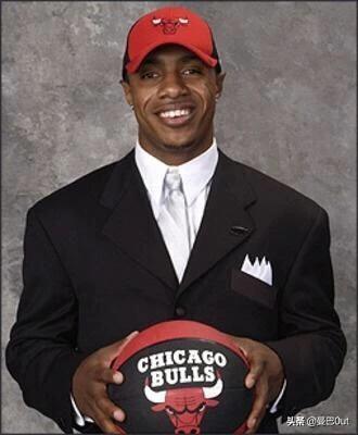 2002年nba选秀尼克斯 姚明是2002年NBA选秀的状元(3)