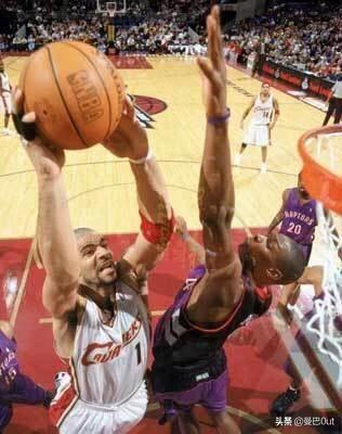 2002年nba选秀尼克斯 姚明是2002年NBA选秀的状元(9)