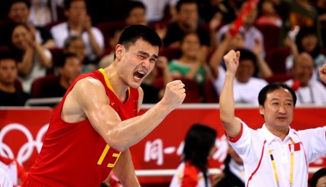 中国男篮史上最强阵容！郭艾伦无缘最佳控卫，大前锋2人难分高下(8)