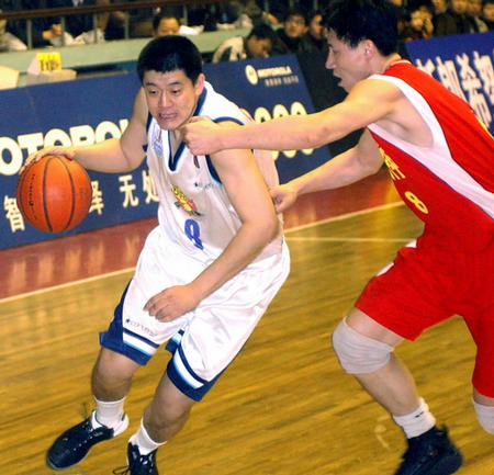 中国男篮九十年代黄金一代，个个都有真功夫，吊打现役球员(2)