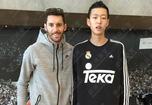 球二代创中国男篮历史！18岁身高2米08，成国家队未来期待(3)