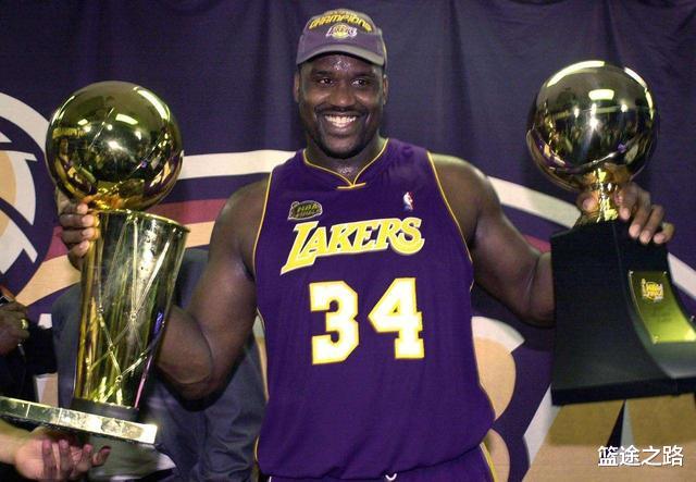 NBA五大无争议MVP！鲨鱼差点成为第一人，而他全票当选成历史首位(3)