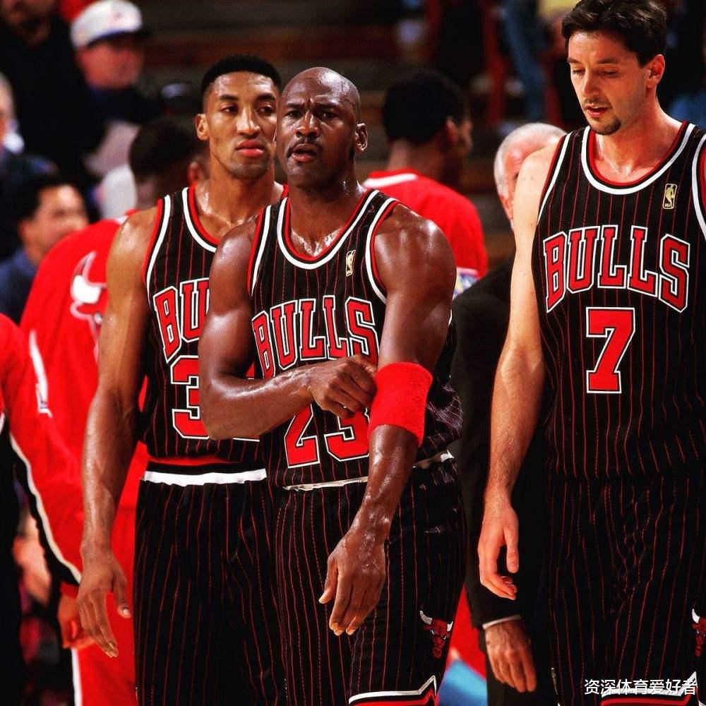 1996年重回NBA的乔丹，当时是联盟自由球员，各支球队的报价如何(4)