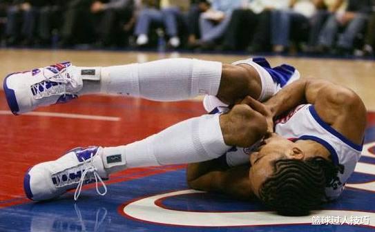 NBA看着心疼的伤病画面！威少脸骨被打凹陷，乔治小腿90度骨折(1)
