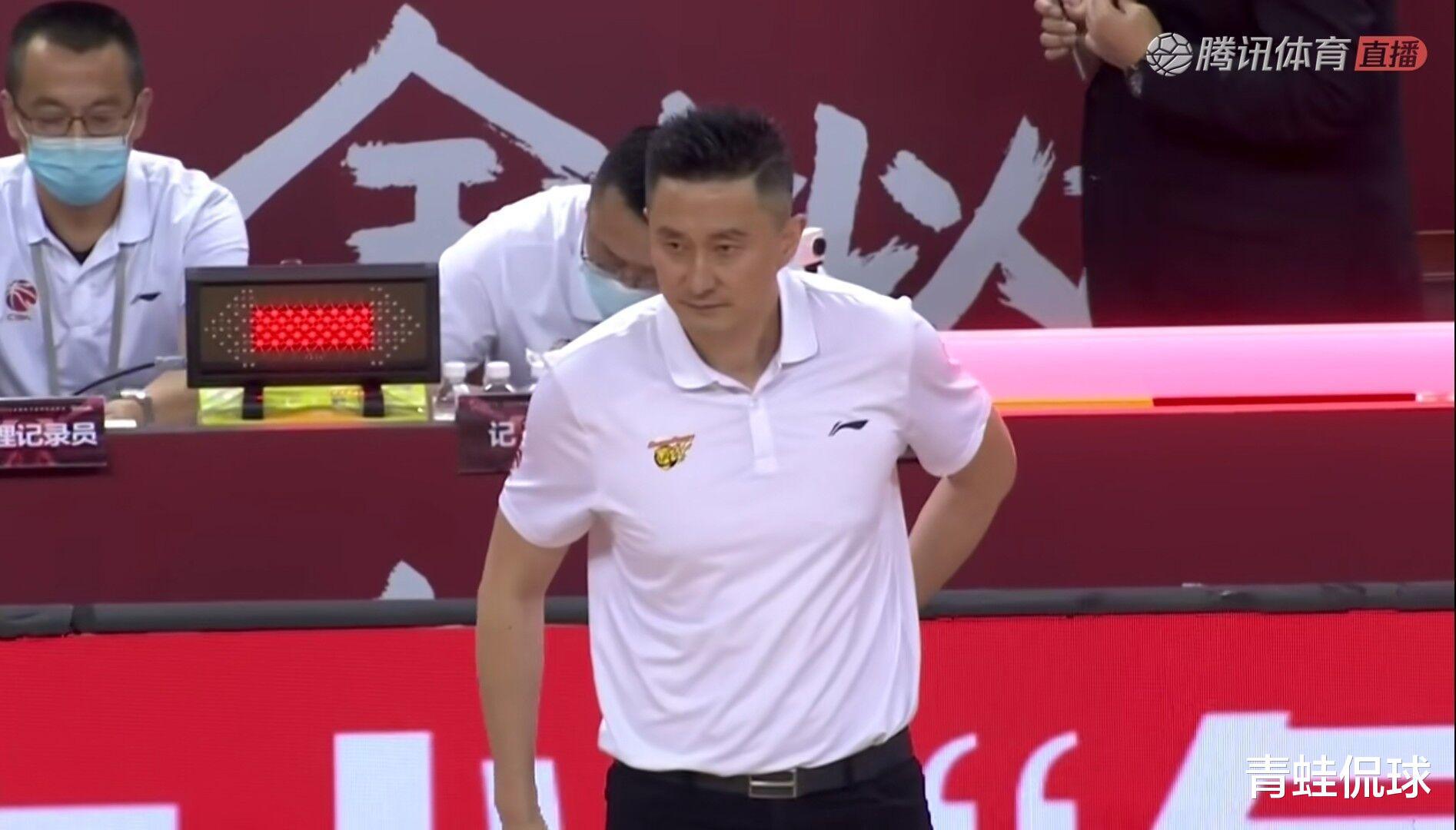广东男篮大胜上海男篮，杜锋指导最后的选择已经为季后赛做准备(1)