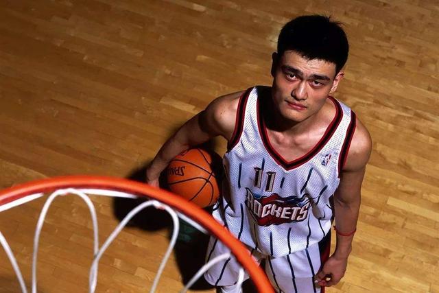 打过nba的中国男篮 打过NBA的中国6位球员(4)