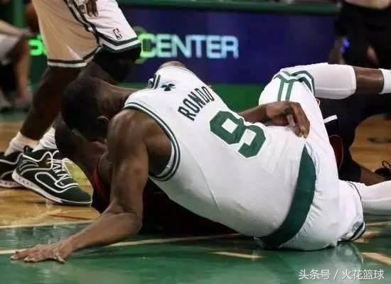 nba历史上六大重伤 NBA史上十大重伤瞬间(3)
