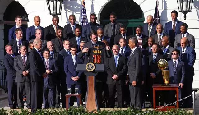 2016年nba总冠军白宫 NBA总冠军白宫照(2)