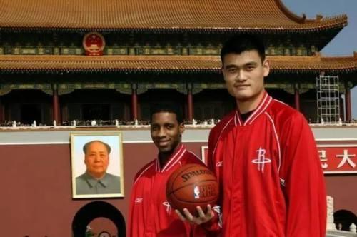 火箭队2004年nba中国赛 因为一起看球的兄弟