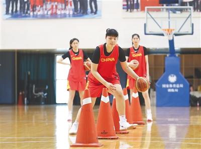 wnba中国女 中国女篮两大中锋登陆WNBA(2)