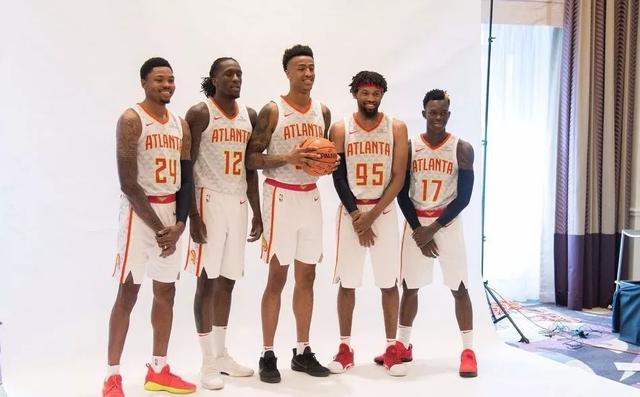 nba球星定妆照 NBA新赛季「球员定妆照」最有趣的都在里面啦(25)