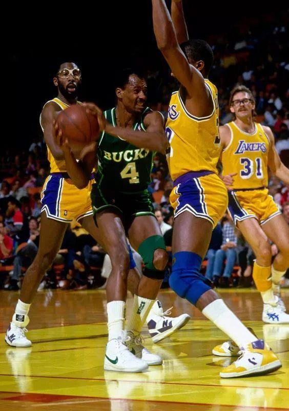80年代的nba 80年代的NBA有着什么样的神奇魔力(14)