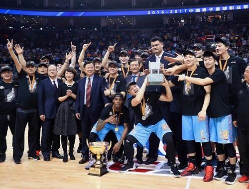 2017年周琦进nba 2017年中国篮球五大事件(1)