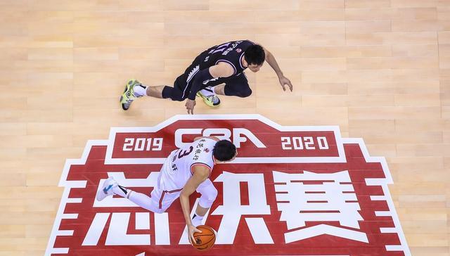 CBA总决赛以123比115落幕，广东“十冠王”，辽宁的伤怪谁？(1)