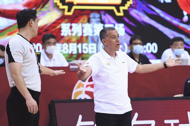 CBA总决赛以123比115落幕，广东“十冠王”，辽宁的伤怪谁？(17)