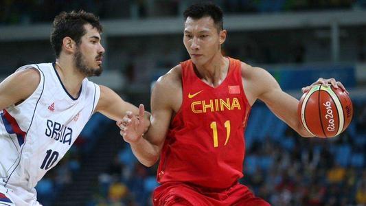 中国男篮连打个没有NBA球员的国家都赢不了，想赢美国队还要多久？(8)