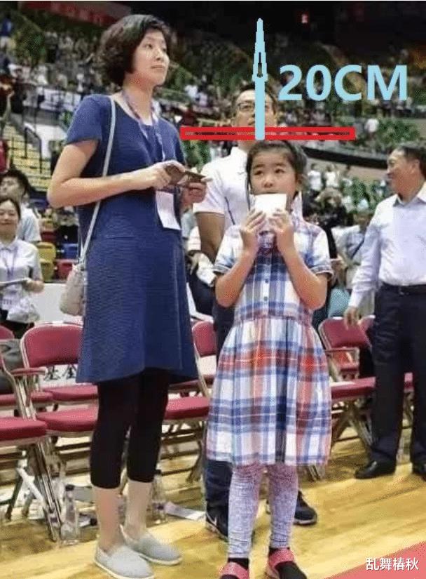 姚明9岁女儿失控式长高，身高已超过1.7米，基因实在是太强大(3)