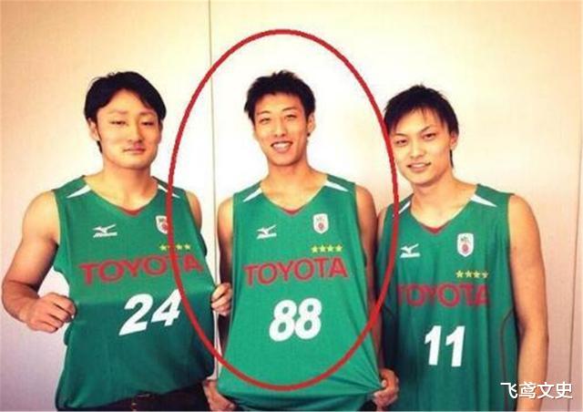 中国篮球天才，16岁入日本国籍，扬言以打败中国队为荣，如今怎样