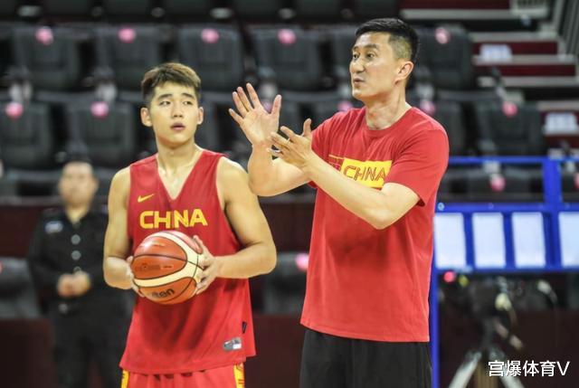 中国男篮大名单黑马！杜锋爱将闪耀CBA赛场 未来让人期待