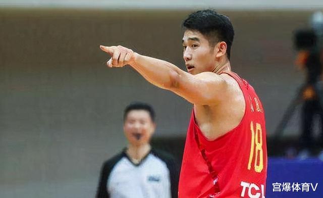 中国男篮大名单黑马！杜锋爱将闪耀CBA赛场 未来让人期待(3)