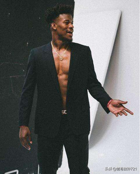 nba球员西装照 NBA球星西装照—詹姆斯霸气(34)
