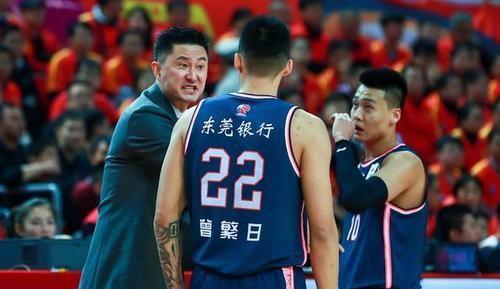 中国库里为何拒绝邀请加入中国男篮蓝队？因为杜锋吗？(4)