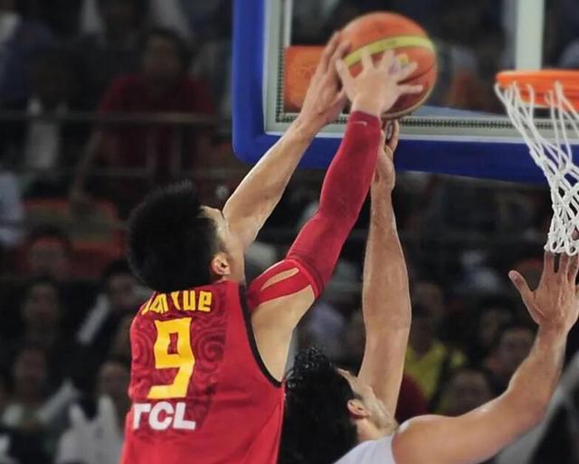 中国男篮现役从未拿过40分的巨星！天才控卫携最强3D上榜(3)