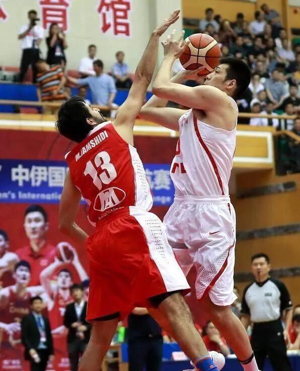 中国男篮现役从未拿过40分的巨星！天才控卫携最强3D上榜(5)