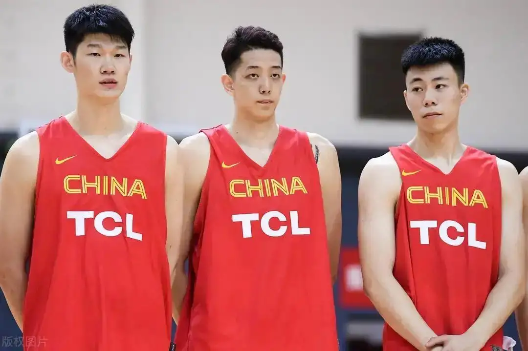 中国男篮集训名单大猜想，广东6大明星可能全部落选，杜锋为何不用自己爱徒呢？(5)