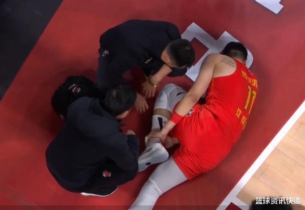中国男篮主帅杜锋遭遇考验，三名国手接连受伤，亚预赛前景不乐观(2)