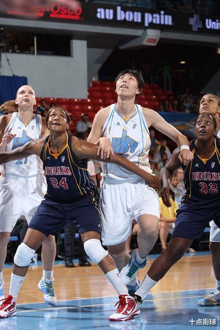 除了郑海霞，为什么她也是亚洲第一中锋？征服韩国联赛，加盟WNBA(5)