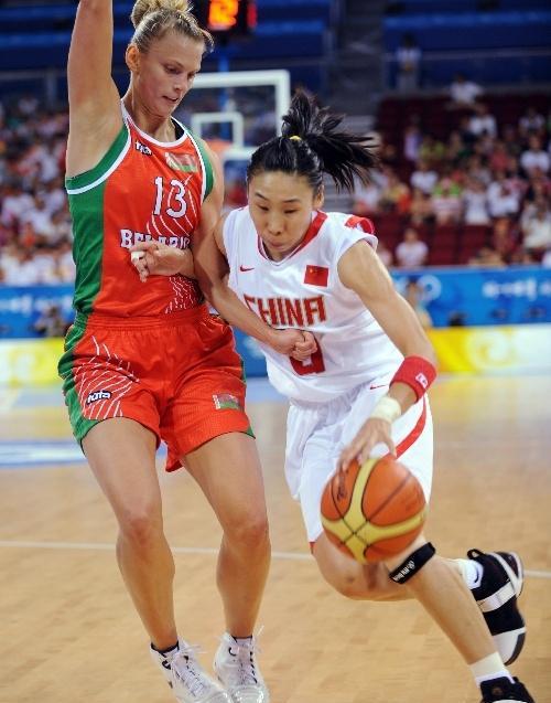 北京奥运会中国女篮12人现状：两人成军嫂，球队第一美女至今未婚