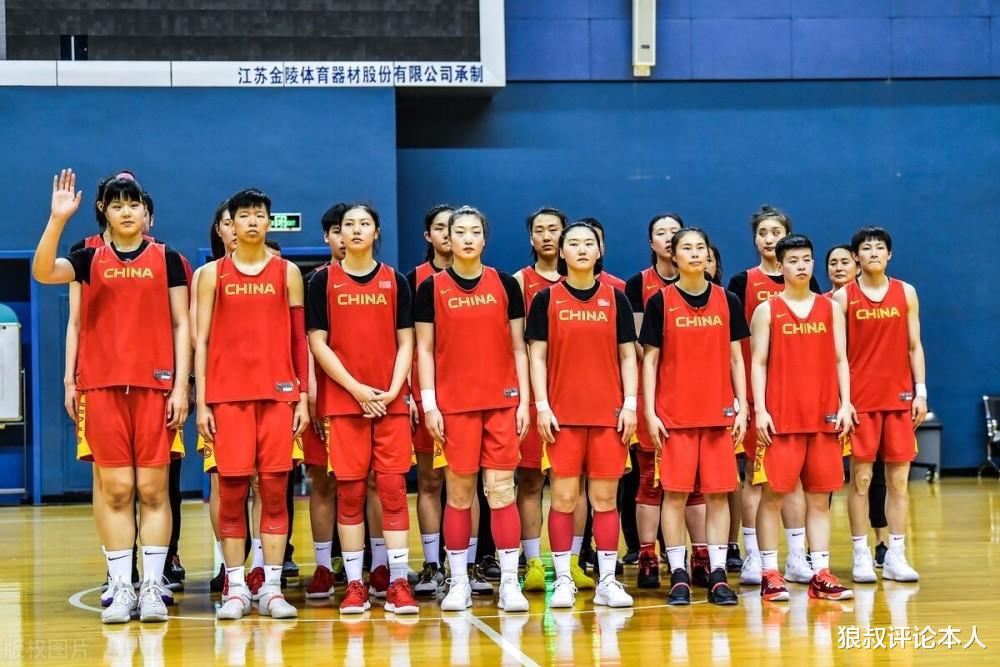 官宣！中国女篮集训名单出炉，260斤魔兽入选，冲击奥运会奖牌