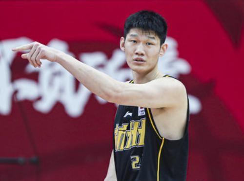 盘点现役中国男篮最强五个位置球员，郭艾伦和周琦应该落选吗？(2)