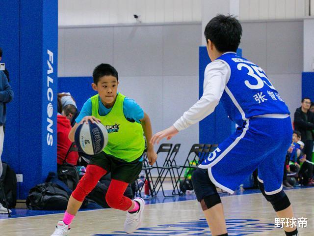 杜锋10岁儿子走红全明星！篮球天赋惊人！球迷：朱芳雨该行动了！(3)