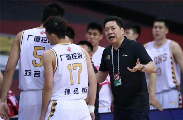 李春江最有希望出任男篮主教练，因种种原因失之交臂，虽然惋惜却无法改变(4)