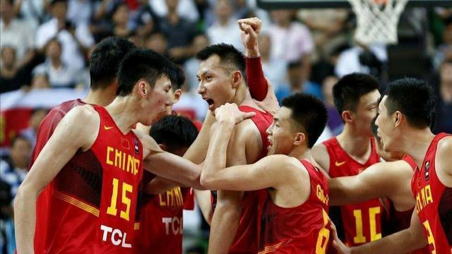中国篮球到底缺的是啥？技术or身体素质？(1)