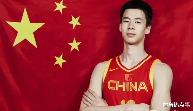 那个要去打NBA的中国男孩，在美国训练营10投2中得了10分，选秀前景......(1)