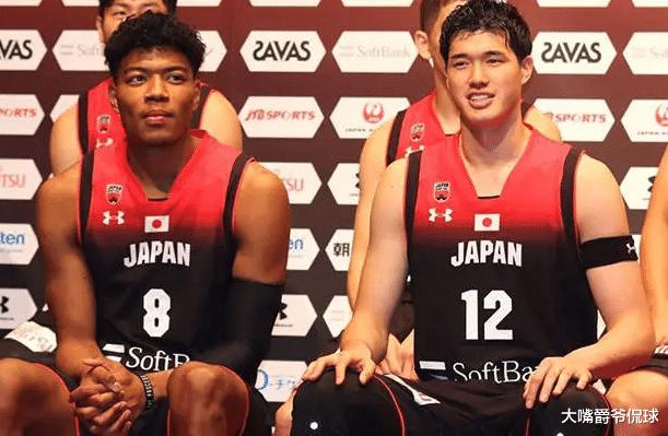 名嘴评日本热身胜法国：他们和中国男篮已经不在一个水平线上了(1)