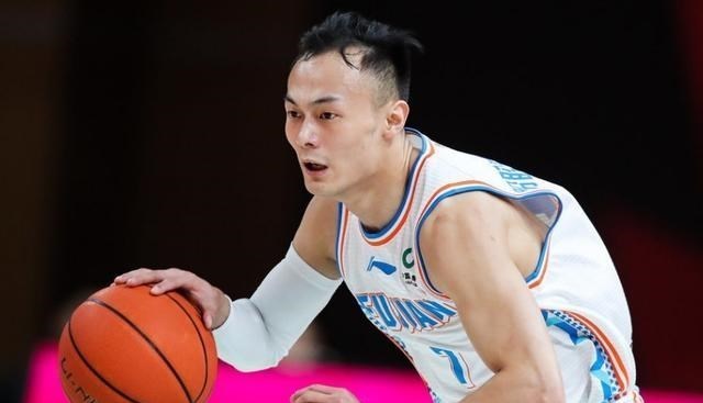 中国三将进军2021届NBA选秀！谁能成为下一个周琦？可能性都不大(2)