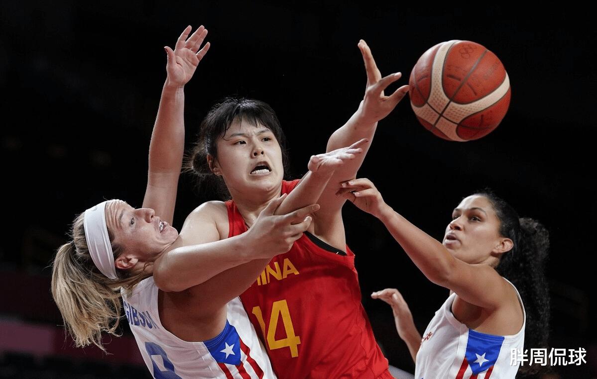 中国女篮决战澳大利亚，姚明目标两连胜，400斤双塔首秀32分26板