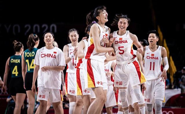 奥运中国女篮、女排同一天收官！同是冲击连胜，结局截然相反(3)