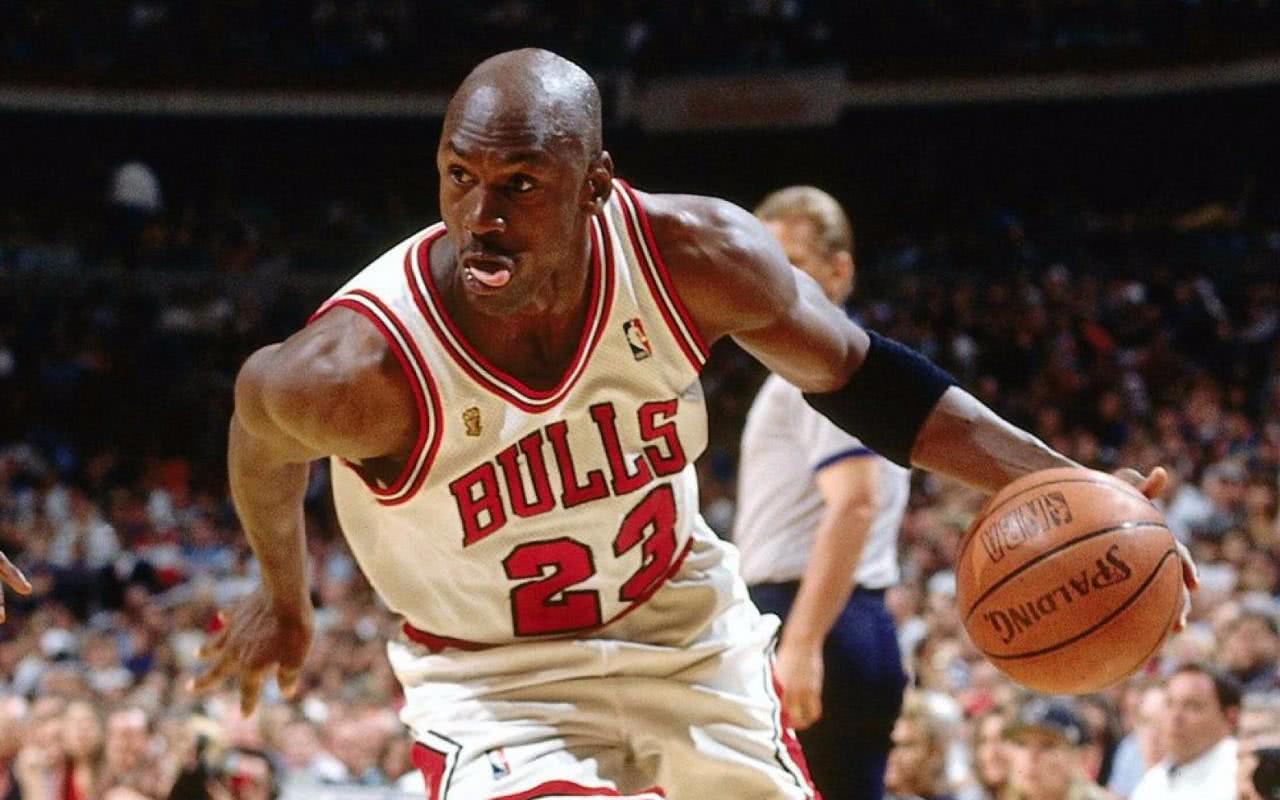 NBA史上八位影响全世界的巨星：现役两人在列，榜首无争议(8)