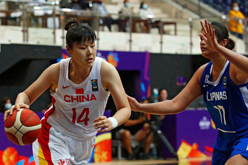 狂胜91分！中国女篮喜迎亚洲杯开门红，七人得分上双，双塔35+10