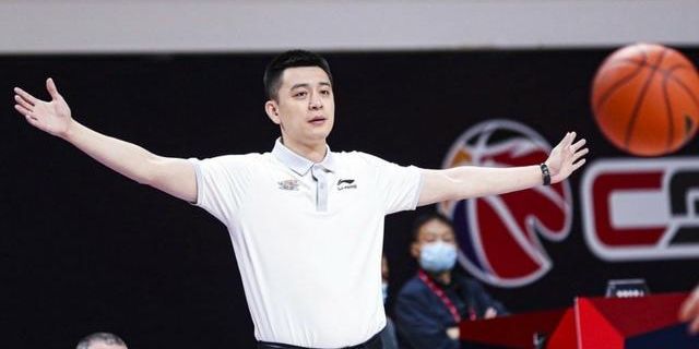 CBA教练杨鸣为什么会被大众喜欢？(2)