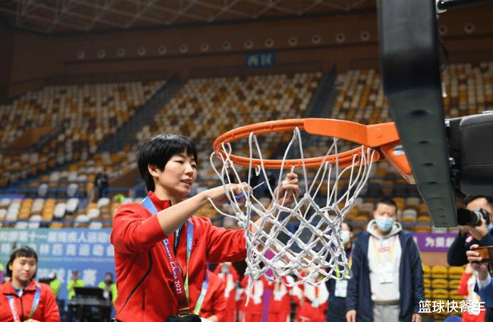 恭喜！广东篮坛又再添1冠军 今年他们已夺3全国冠军居第一！(1)
