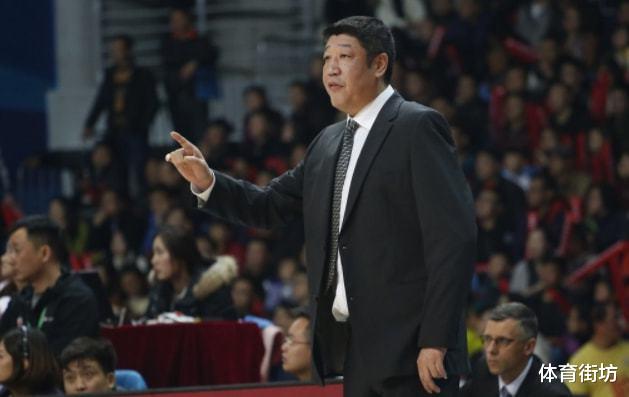 中国篮坛重磅消息，前CBA主教练加盟U15国家队，能否刮起青春风暴