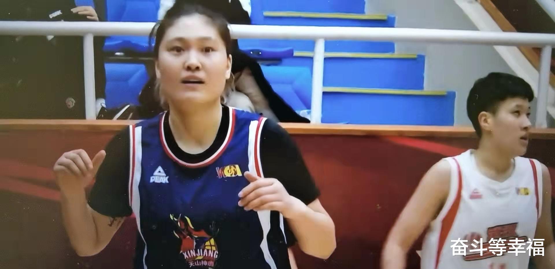 WCBA常规赛，新疆女篮险胜武汉女篮，王丽丽狂砍31分救主